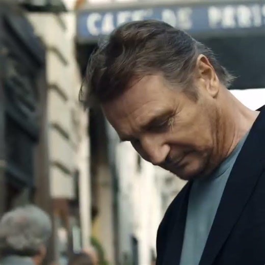 Romantic Street Scene | Third Person Movie Clip