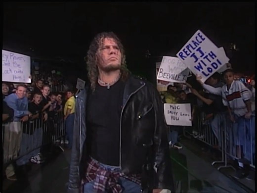 WCW RAVEN出场音乐