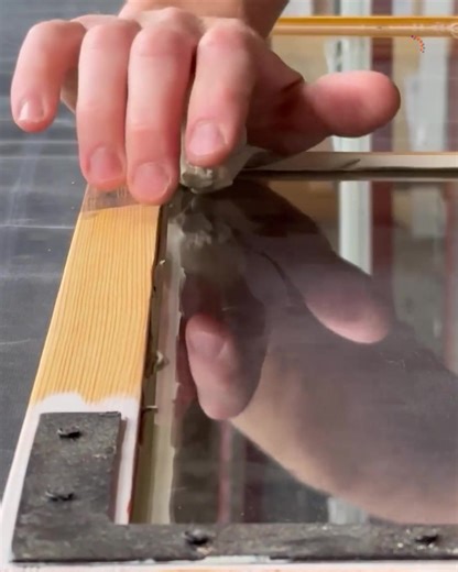 Why you should use linseed oil putty on your windows! | Rush Brush