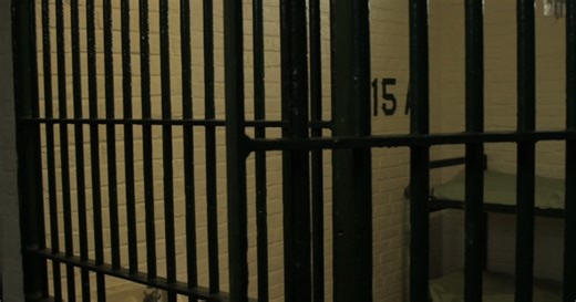 Outer Banks nurse anesthetist charged with rape dies by apparent suicide in prison