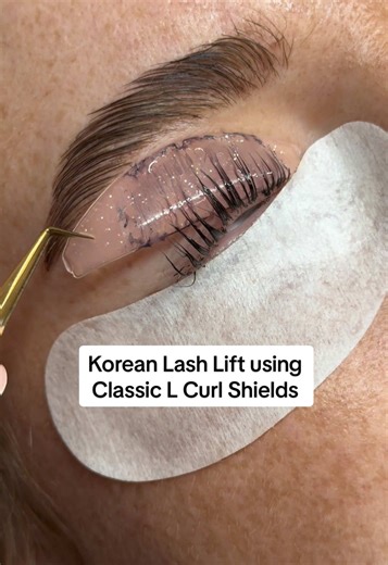 A Korean lash lift step by step using Balm & Classic L Curl Shields from @DALBY UK tiktok shop 🫶✨ Checkout our page for plenty more where this came from 🤫 #koreanlashlift #lashlift #lashliftshields #lvl