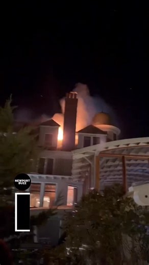 Fire ripped through Castle Hill late Thursday night, sending emergency crews racing to the iconic ocean Drive waterfront property. The blaze broke out around 9:55 p.m., prompting a heavy response from police, fire, and rescue units, all of whom were on scene battling the situation. Details remain limited, and it’s unclear what sparked the fire or whether anyone was injured. 10 fire trucks now on scene. 🚨 This is a developing story. Stay tuned for updates. | Newport Buzz