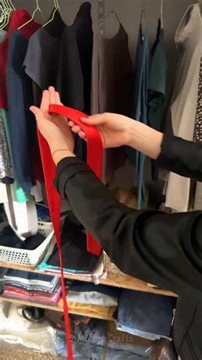 Tie a Tie Easily in 10 Seconds! | 5-Minute Crafts GIRLY