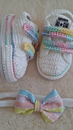 11K views · 1.5K reactions | Lindo e super estiloso. Garanta ja o seu pelo WhatsApp 34 3825-0886. #vovô #titia #dinda #dindababona #instagood #recemnascidosorocaba #pacotinhodevovó #patosdeminas #papai #mamãe #handmadewithlove #instagood #bebeestiloso #perolas #bebê #bisavó #brasil #vendasonline #envioparatodobrasil #bebeestiloso #batizado | celiaartesanato05 | Facebook