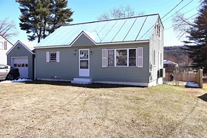 123 Hanover St, Hartford, VT 05001 - MLS 4987826 - Coldwell Banker