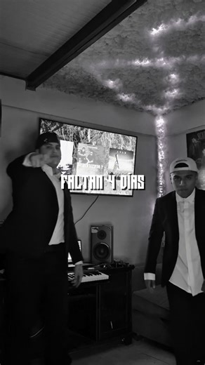 Lo vivo, lo escribo | ¿qué quieres que te diga?, mijo, de todo ha pasado 🎹 pre-save en la descripción 💻 | Instagram