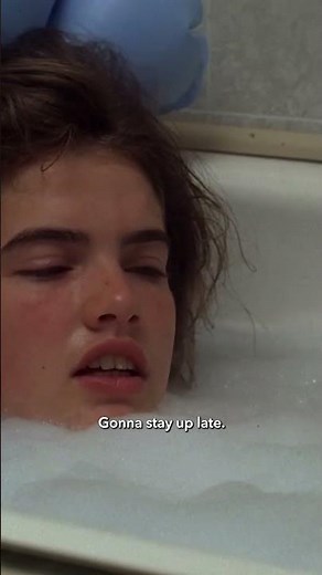 1, 2, Freddy's coming for you... 🛁 #movie #warnerbros #horrorfilm #nightmareonelmst #freddykrueger