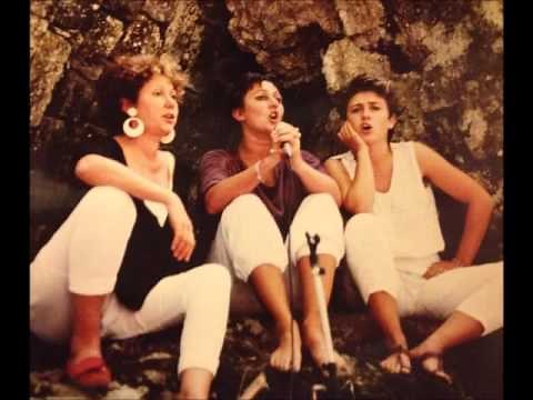 Las fielairas (les fileuses) - Rosine de Peyre Martine et Claire. Chanson traditionnelle occitane