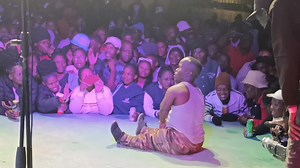 21K views · 487 reactions | Sound nd performance for Bookings ‼️‼️ Team no rest Call or App 76115921 PC: Tlötlö Vüyö | Six Six Comedian"Mojoni" | Facebook