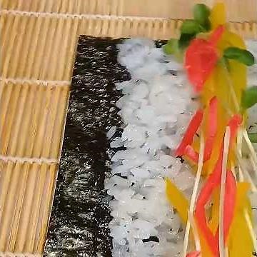 市販のすし酢を使って簡単に仕上げます。時短 #sushi