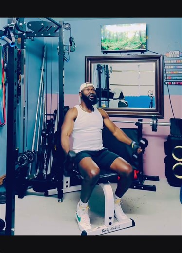 Best Shoulder Exercises for Definition & Width 💪🏿 #shoulders #fitness #motivation #subscribe