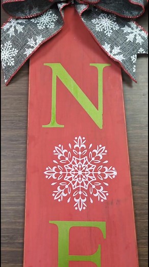 Ceiling fan blade makeover!! #magnoliadesignco #reusablestencils #christmascrafts #holidaydiy | Monarch Mom DIY