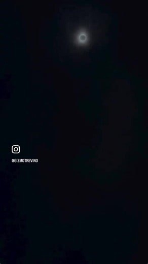 18K views · 429 reactions | McDonnell Douglas T-45 Goshawk y el Eclipse ... Video espectacular que circula en Twitter e Instagram. | Aviones y Pistas | Facebook