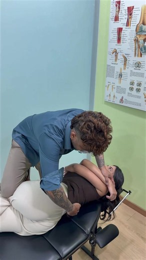Chiropractic Spine Adjustment to Prevent Worsening Pain