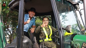 ANO NGA BA ANG PAPEL NG ENGINEER BATTALION SA PHILIPPINE ARMY? Kung gusto niyong mapanood ang mga balita at kaganapan sa loob ng isang linggo (May 13-19). Iclick lamang ang link na ito: https://www.youtube.com/watch?v=mmavVx4sATQ Bicol Builders 9CMO Kaagapay Battalion | 9th Infantry "Spear" Division, Philippine Army