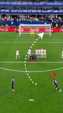 Messi's smartest free kick at the World Cup