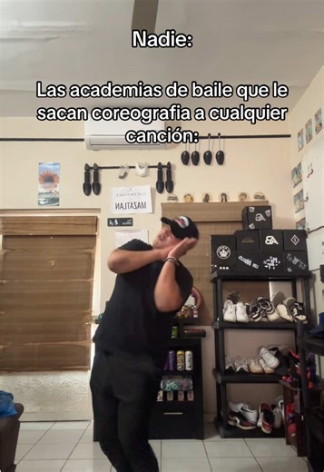 Coreografía divertida en la Academia NSQK