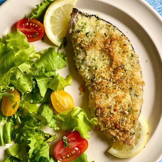 408K views · 7.9K reactions |  Il pesce spada ammollicato al forno è un piatto delizioso, facilissimo e veloce da preparare; senza spine e quindi adatto a tutti, anche ai bambini e alle persone anziane. Ricetta https://blog.giallozafferano.it/renatabriano/pesca-spada-ammolicato-al-forno-o-in-padella/ | La nostra politica in cucina di Renata Briano | Facebook