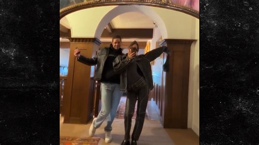 Pete Davidson's GF Shares Moments From Scotland Trip For Dave Navarro Wedding