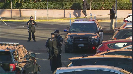 Shooting outside Southcenter mall in Tukwila sends boy to hospital