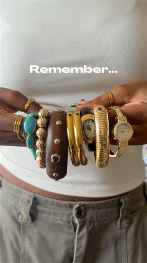 Our top tips for all things wrist stacking ✨ Save this for later!
