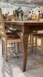 Hosting Christmas dinner starts with the perfect dining table. Our custom tables are perfect for the holiday season! ✨ | The Corbel