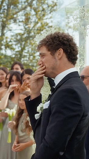 Speechless. @lyndstay17 @cole_train21 @diamondcreekfarm @scottfilmco @southernvineco #nashvilleweddingvideographer #firstlook #groomreaction #weddings #nashvilleweddings #diamondcreekfarms #nashvilleweddingplanner #nashvilleweddingvenues | Scott Film Company