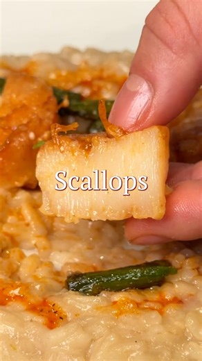 Daniel Meng on Instagram: "How to make scallops Notes 1. Don’t buy wet packed scallops they’re dogshit 2. Use plenty of oil for a good crust 3. You can’t get a good crust on both sides without overcooking, so this method cooks them 80% on the first side"