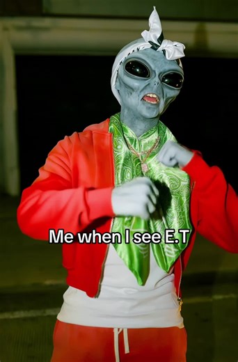 I’m tell yall when i see they boy E.T is gone go bad for em #spacegoddathug #ripzarlax #invadertrimm #spaygawd #spacemudd