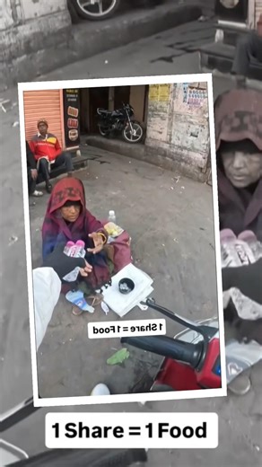 khidmat ￼Se Khuda Milta Hai ❤️#short #maa #helping #viral#humanity