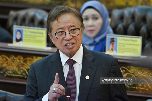 Premier says federal Budget 2026 funding for S’wak insufficient, calls for more equitable allocation (Video) | Borneo Post Online
