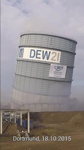 Sprengung des DEW-Gasomters in Dortmund am 18.10.2015