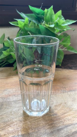 Refreshing Mint Garlic Chaas: Cool off with a twist! 🌿💧 Infused with the zesty goodness of mint and the aromatic punch of garlic, this traditional Indian buttermilk drink is a flavorful delight! Perfect for beating the summer heat or pairing with your favorite meal. Cheers to a sip of rejuvenation! #MintGarlicChaas #IndianCuisine #refreshingdrinks #instagramreels #trending #reelsinstagram #lassi #chaas #trendingreels #reelsinstagram #reelsindia Fresh Mint Leaves 2 green chilli 1 inch ginger 6-