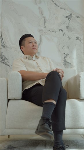 “You go beyond your comfort zone, then the growth is exponential after that.” 🚀💡 Edison Ke, 78th President of @jcimanila, shared how true growth comes from patience, hard work, and caring for others. From earning respect in business to leading beyond limits, he emphasizes that the journey shapes us more than the outcome ever will. ✨ How do you define success and growth? 🤔💬 Enjoy our content? Follow CHiNOY TV 菲華電視台 for more inspiring stories! 🌟 #JCImanila #EdisonKe #LeadBeyond #GrowthMindset