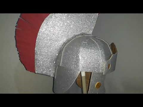 Capacete romano Simples de Eva e papelão