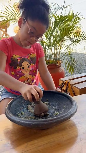 1.3K views · 27 reactions | Grinding fresh peppers in Ghana is a...