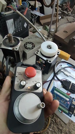 Inovance SV630A AC servo drive with a STB5100 CNC controller board and an MPG