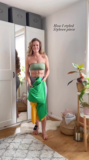 Looking for last minute weekend looks? We got you 🙌 via @travellerwithstyle #stylewe #stylewegal #fashionreels | StyleWe