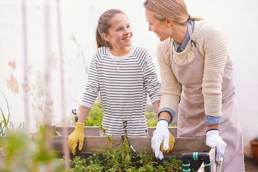 25 Mother-Daughter Activities to Do at Home for Fun & Bonding | LoveToKnow