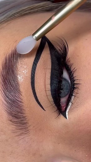 colleen.makeupp on TikTok