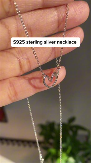 Silver heart necklace #s925sterlingsilver #silverpendant #layerednecklace #heartjewelry