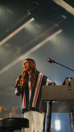 Brooke Ligertwood on Instagram: "He reigns from heaven above with wisdom, power and love ❤️ “For the Lord Most High is awesome, the great King over all the earth.” ‭‭Psalms‬ ‭47‬:‭2‬ ‭"