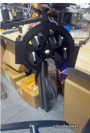 Precise airdropping: a reliable method for delivering cargo. The 3D-printed modular dropping system defines a new standard for precise logistics in the air.#uav #fpv #optical #thrower