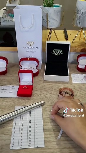 Cómo saber tu talla de anillos en simple pasos