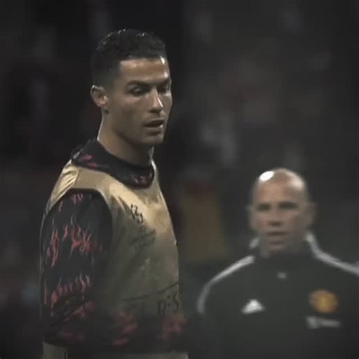 H on Instagram‎: "حتى بوسة طيبه تصير🫦 #cristiano #cristianoronaldo #realmadrid #madrid #viral #fyp #كريستيانو #كريستيانو_رونالدو⁩"‎