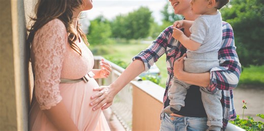 Here's How to Respond Thoughtfully to Someone's Pregnancy Announcement