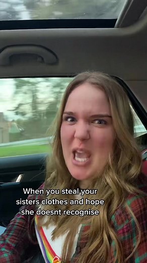 Sibling Clothing Swap : When You Borrow Your Sister's Clothes