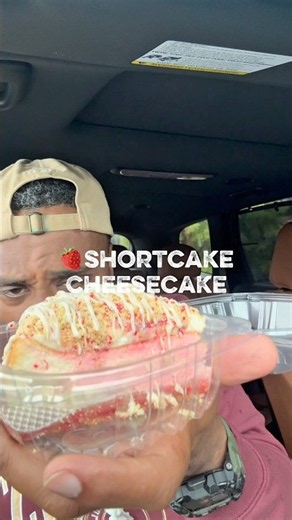 I Found a 🔥 Black-Owned Bakery on Chicago’s South Side
