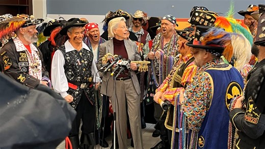 Gasparilla 2025: Pirates ‘warn’ of impending invasion after Tampa mayor refuses to surrender the city’s keys