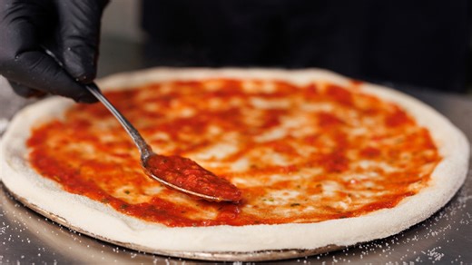Mistakes everyone makes with pizza sauce